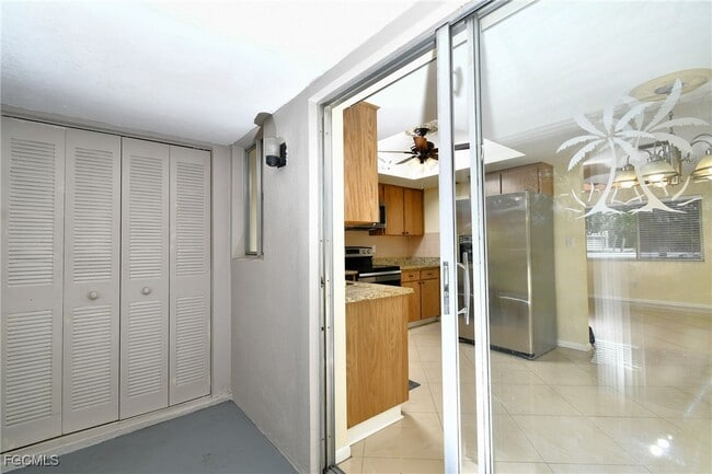 Building Photo - 349 Joel Blvd