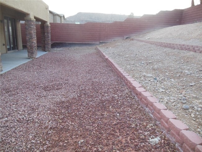 Building Photo - 10390 Blue Ginger Dr