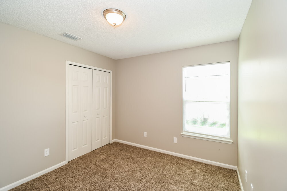 Building Photo - 8133 Fieldside Dr W