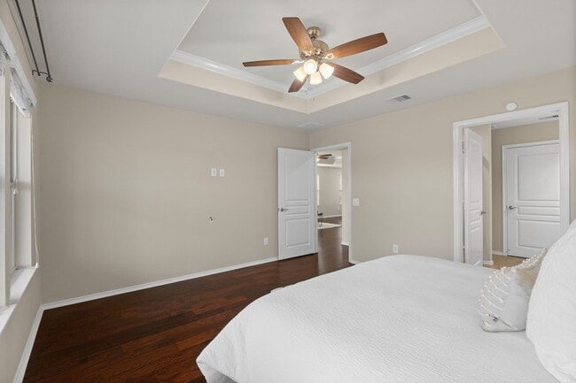 Building Photo - 2811 Cone Flower Dr