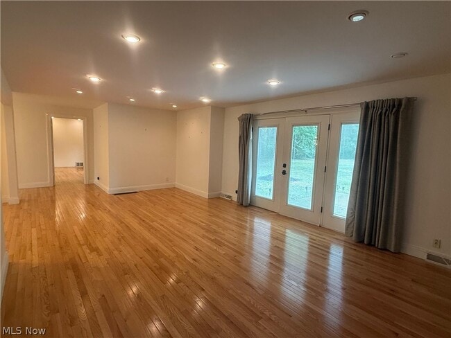 Building Photo - 26201 Annesley Rd