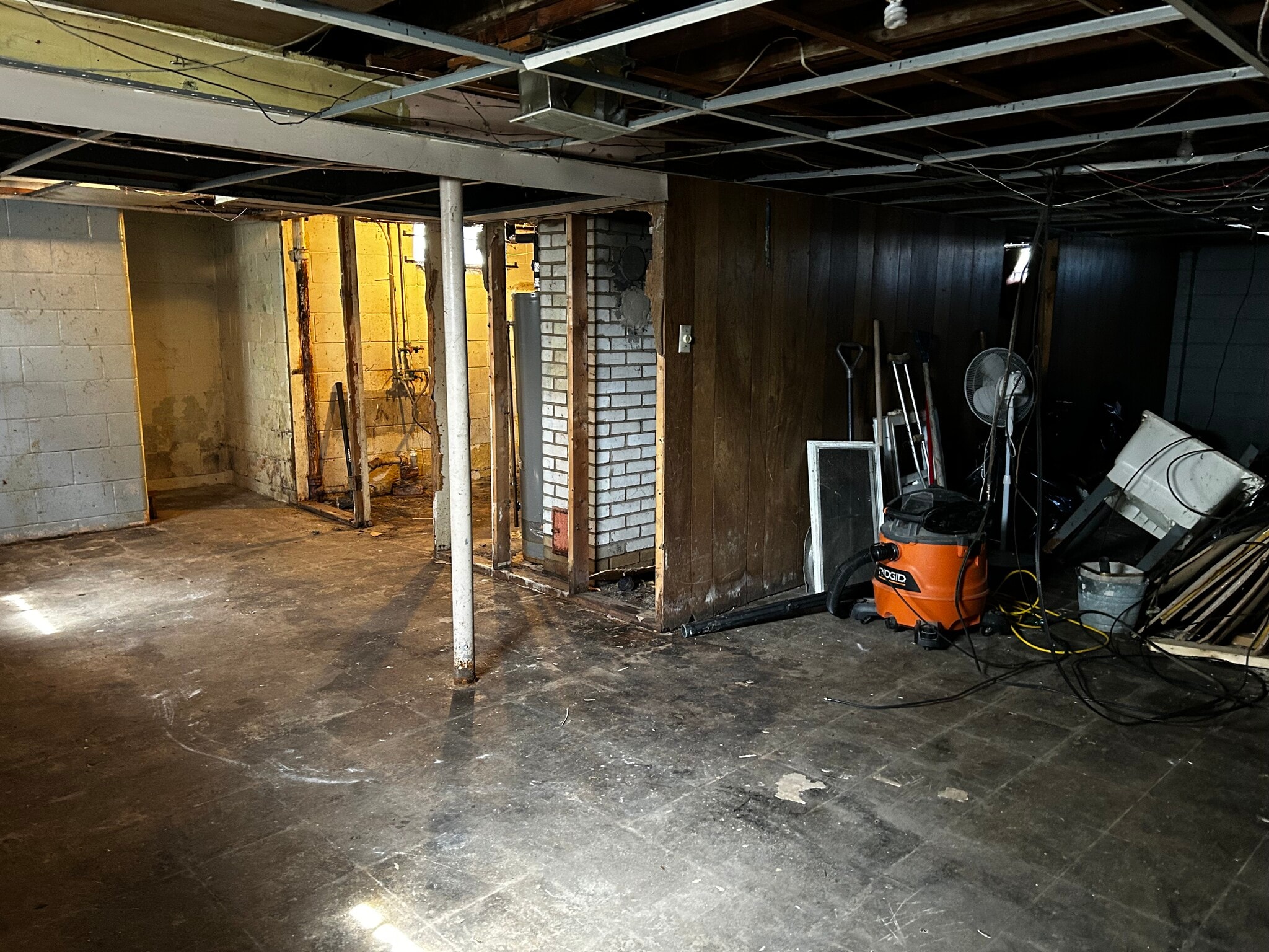 Side 1 and partial 2 - 4021 Forest Hill Ave