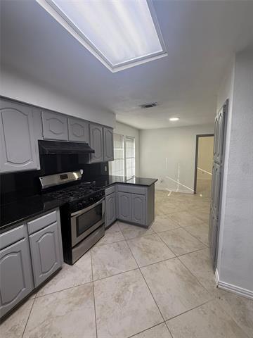 Building Photo - 1009 Village Wood Ct