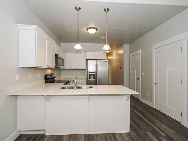Building Photo - 14474 S Renner Ln