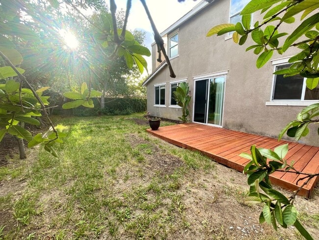 Building Photo - 1046 Strawberry Creek St