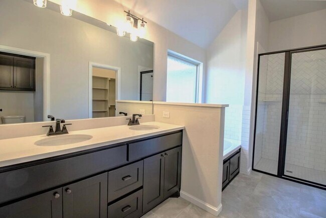 Building Photo - 813 NW 188th St
