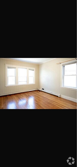 Building Photo - 32 Wolcott St