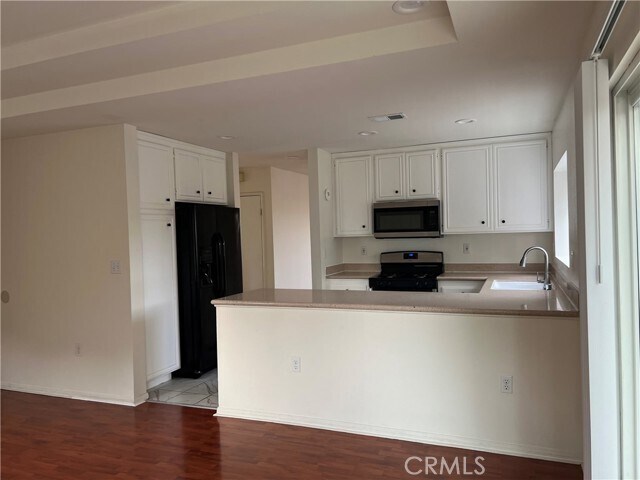 Building Photo - 12038 Ratner St