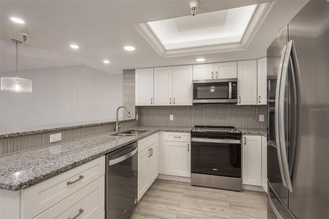 Building Photo - 6035 Sea Ranch Dr