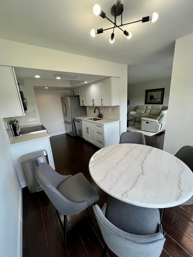 Building Photo - 23200 Camino Del Mar