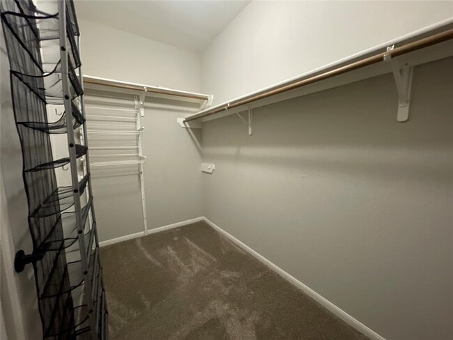 Building Photo - 3300 Bratton Heights Dr