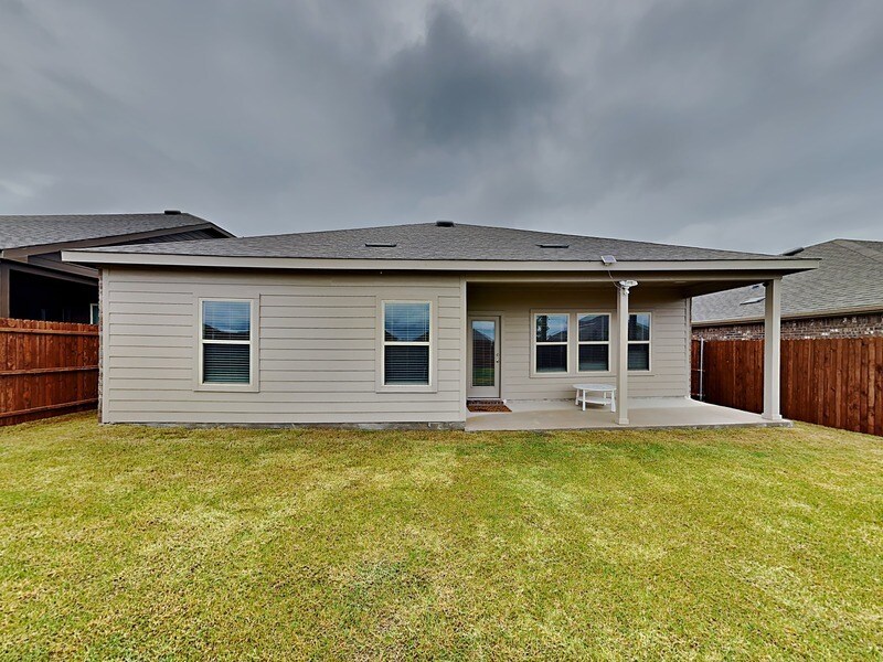 Building Photo - 713 Glover Dr