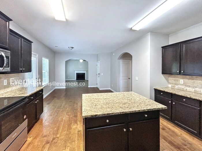 Building Photo - 345 Westridge Cir