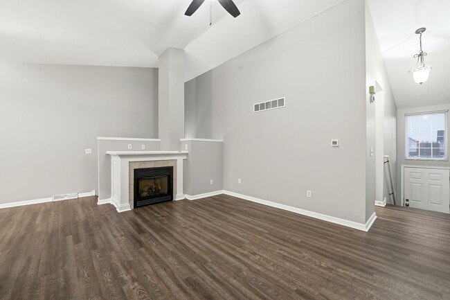 Building Photo - 1275 Penny Ln