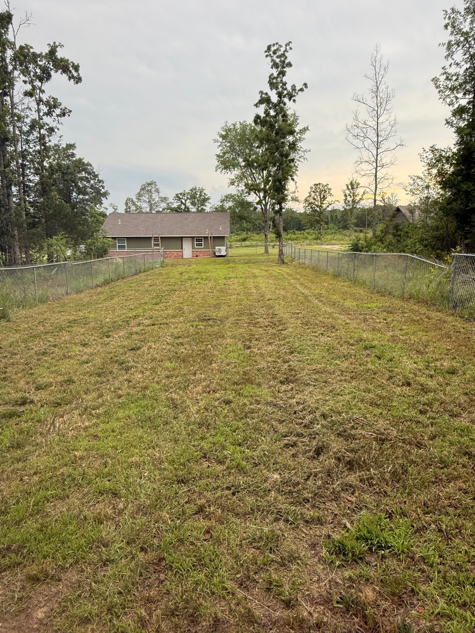 Building Photo - 88 Rustic Ln