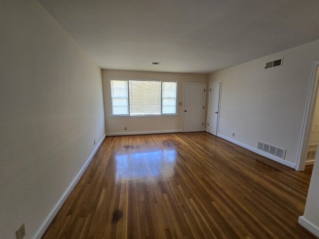 Building Photo - 3432 Princess Ann St