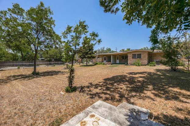 Building Photo - 600 Antler Dr