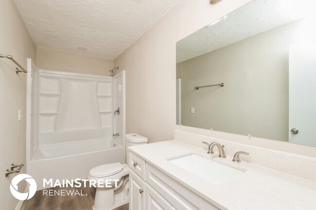 Building Photo - 674 Altamira St NW