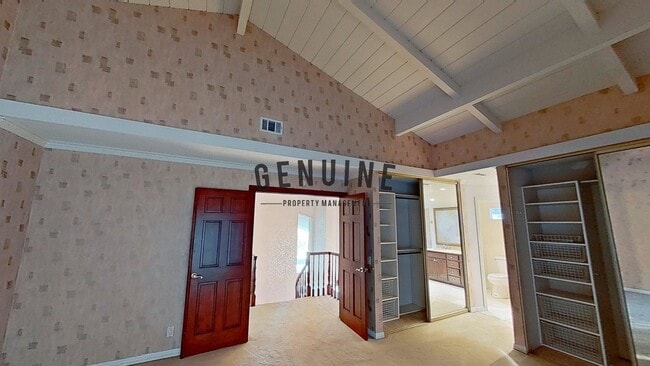 Building Photo - Large 4 Bedroom House with Pebble Bottom Pool - Backyard Oasis!