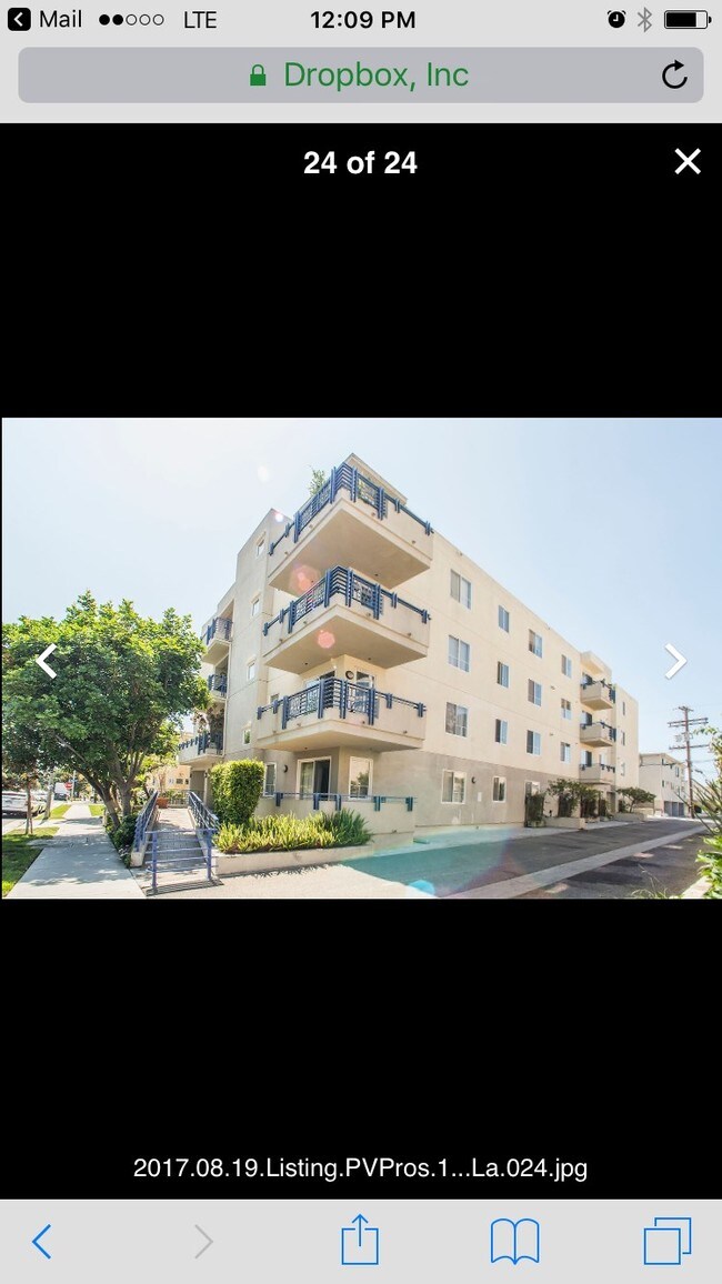 Building Photo - 1245 Wellesley Ave