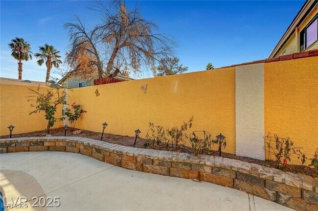 Building Photo - 2410 Doherty Way