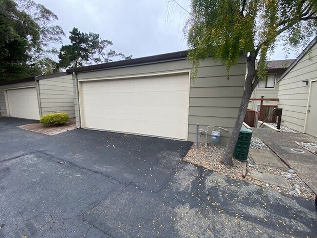 Building Photo - 714 Timber Trail