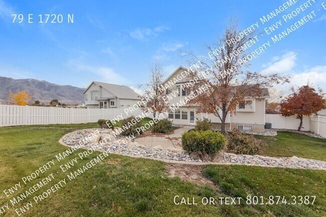 Building Photo - 79 1720 N