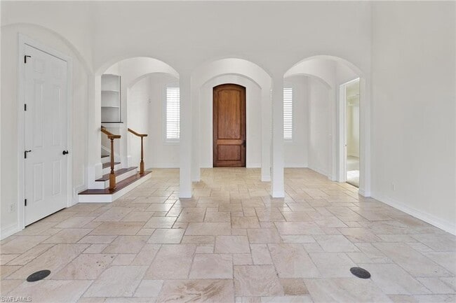 Building Photo - 405 Tradewinds Ave