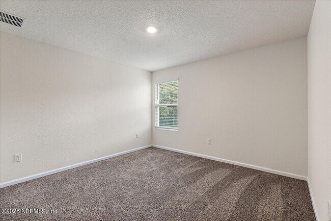 Building Photo - 187 Logrono Ct