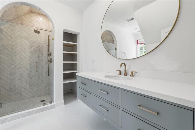 Building Photo - 1124 Moores Mill Rd NW