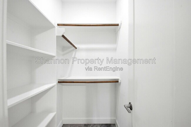 Building Photo - 849 Fisher St