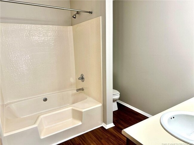 Building Photo - 1849 Tryon Dr