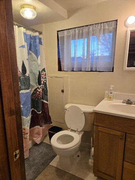 Building Photo - 6416 2nd Pl NW