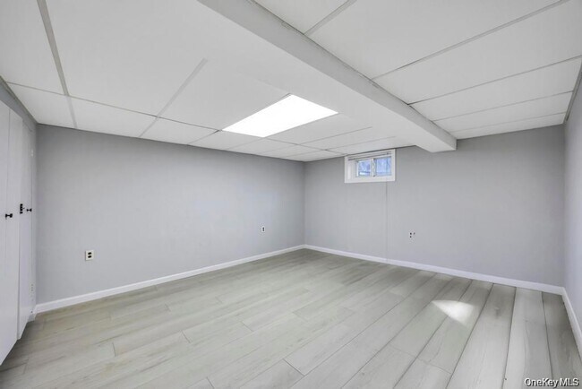 Building Photo - 59 Andover Ln