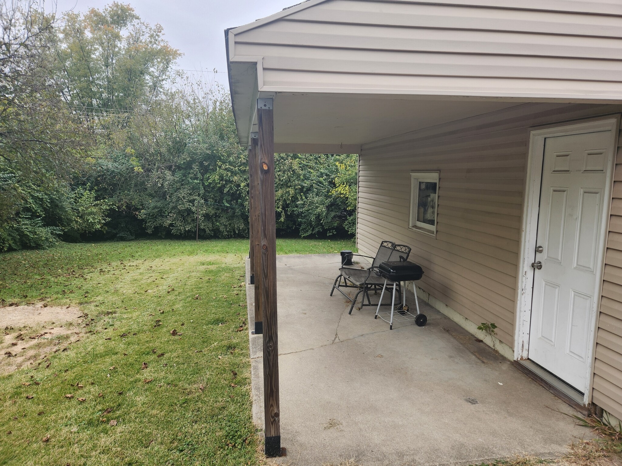 Building Photo - 4235 Wolf Rd