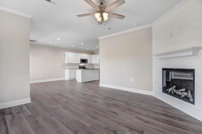 Building Photo - 312 Kingston Cir