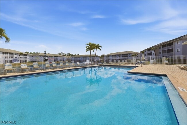 Building Photo - 7823 Regal Heron Cir