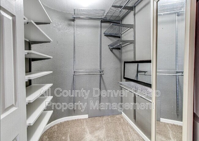 Building Photo - 849 Lipan St