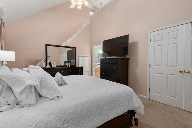 Building Photo - 25 Magnolia Ln