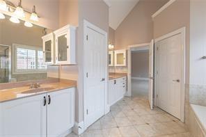 Building Photo - 6221 Spalding Dr