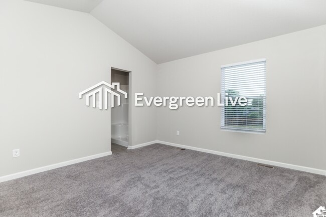 Building Photo - 108 Burlington Dr