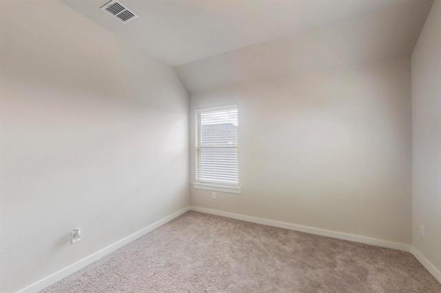 Building Photo - 3238 Baehr Dr