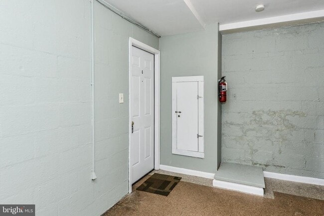 Building Photo - 130 S 29th St
