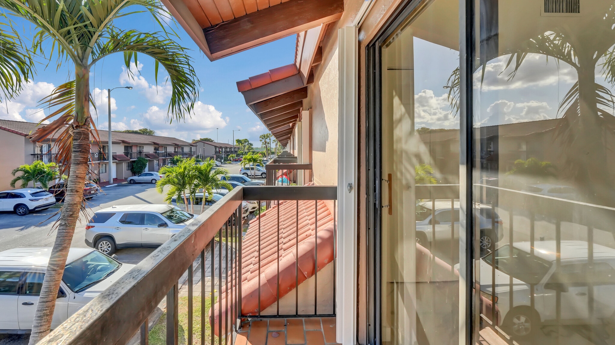 Building Photo - 1917 SW 107th Ave