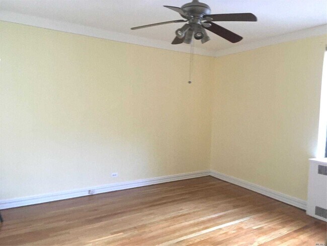 Building Photo - 83-6 Vietor Ave