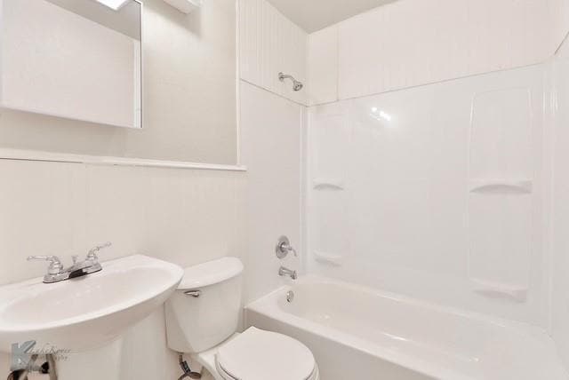 Building Photo - 5226 N 9th St