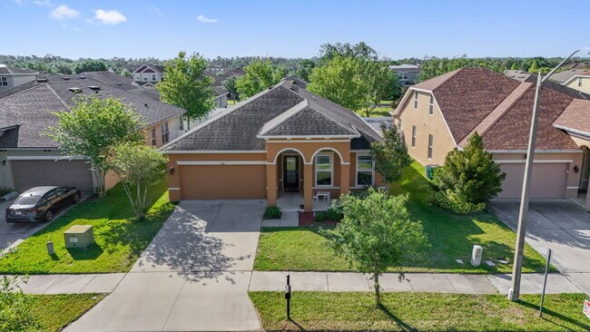 Building Photo - "Charming 3-Bedroom Retreat with Granite T...