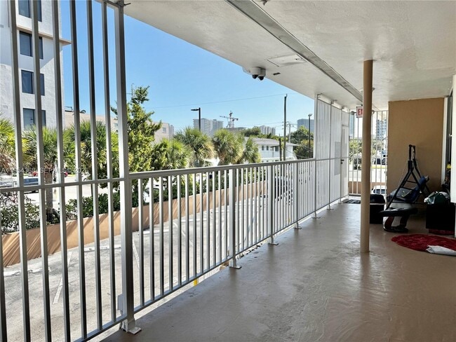 Building Photo - 1837 NW 17th Ave