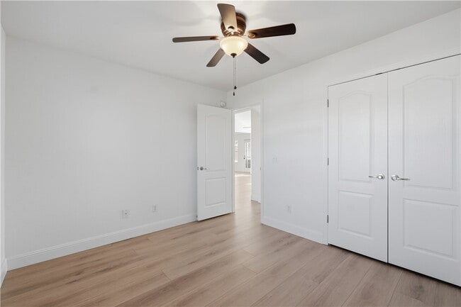 Building Photo - 551 Dogwood St