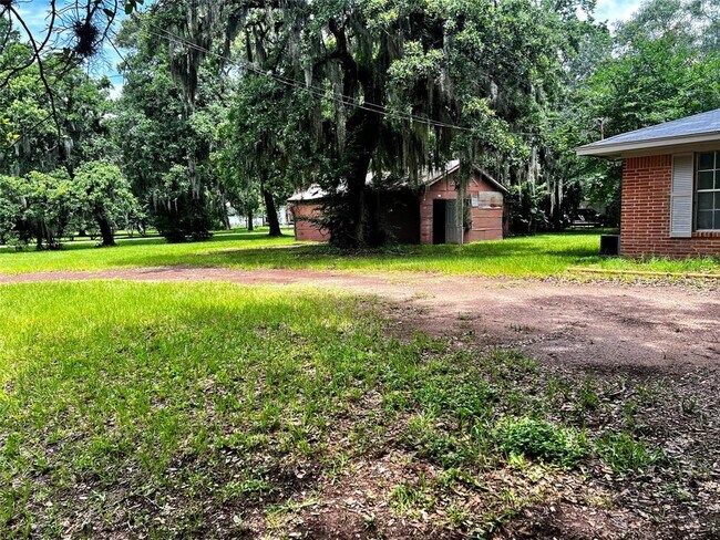 Building Photo - 29720 Shady Brook Ln
